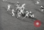 Standbild Fußballspiel Chicago Illinois USA, 1965, aus Sekunde 53 historischem Filmmaterial Videoclip 65675063259