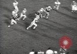 Standbild Fußballspiel Chicago Illinois USA, 1965, aus Sekunde 57 historischem Filmmaterial Videoclip 65675063259