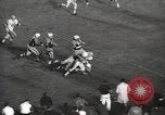 Standbild Fußballspiel Chicago Illinois USA, 1965, aus Sekunde 59 historischem Filmmaterial Videoclip 65675063259
