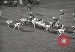 Standbild Fußballspiel Chicago Illinois USA, 1965, aus Sekunde 62 historischem Filmmaterial Videoclip 65675063259