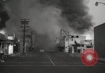 Standbild Schäden durch Krawalle Los Angeles California USA, 1965, aus Sekunde 25 historischem Filmmaterial Videoclip 65675063260