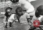 Standbild Negro Kinder New York United States USA, 1935, aus Sekunde 3 historischem Filmmaterial Videoclip 65675063278