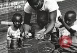 Standbild Negro Kinder New York United States USA, 1935, aus Sekunde 13 historischem Filmmaterial Videoclip 65675063278