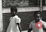 Standbild Negro Kinder New York United States USA, 1935, aus Sekunde 62 historischem Filmmaterial Videoclip 65675063278