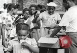 Standbild Afroamerikanische Kinder in Harlem New York City USA, 1935, aus Sekunde 54 historischem Filmmaterial Videoclip 65675063279