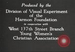 Standbild YWCA Programme für afrikanische amerikanische Frauen 1940 New York City USA, 1940, aus Sekunde 12 historischem Filmmaterial Videoclip 65675063280