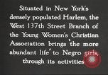 Standbild YWCA Programme für afrikanische amerikanische Frauen 1940 New York City USA, 1940, aus Sekunde 25 historischem Filmmaterial Videoclip 65675063280