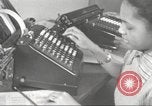 Immagine di Per donna giovane Associazione Cristiana New York United States USA, 1940, secondo 17 filmato di repertorio 65675063281