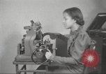 Immagine di Per donna giovane Associazione Cristiana New York United States USA, 1940, secondo 33 filmato di repertorio 65675063281