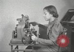 Immagine di Per donna giovane Associazione Cristiana New York United States USA, 1940, secondo 34 filmato di repertorio 65675063281
