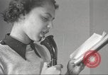Immagine di Per donna giovane Associazione Cristiana New York United States USA, 1940, secondo 59 filmato di repertorio 65675063281