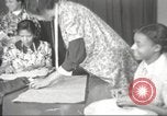 Immagine di Per donna giovane Associazione Cristiana New York United States USA, 1940, secondo 23 filmato di repertorio 65675063282