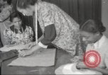 Immagine di Per donna giovane Associazione Cristiana New York United States USA, 1940, secondo 28 filmato di repertorio 65675063282