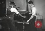 Immagine di Per donna giovane Associazione Cristiana New York United States USA, 1940, secondo 20 filmato di repertorio 65675063283