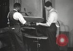 Immagine di Per donna giovane Associazione Cristiana New York United States USA, 1940, secondo 21 filmato di repertorio 65675063283