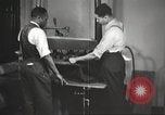 Immagine di Per donna giovane Associazione Cristiana New York United States USA, 1940, secondo 25 filmato di repertorio 65675063283
