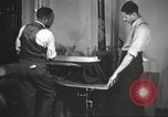 Immagine di Per donna giovane Associazione Cristiana New York United States USA, 1940, secondo 33 filmato di repertorio 65675063283