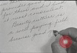 Immagine di Salone di bellezza per donne afroamericane ad Harlem New York City USA, 1940, secondo 6 filmato di repertorio 65675063284