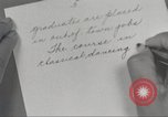 Immagine di Per donna giovane Associazione Cristiana New York United States USA, 1940, secondo 8 filmato di repertorio 65675063285
