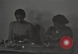 Immagine di Per donna giovane Associazione Cristiana New York United States USA, 1940, secondo 15 filmato di repertorio 65675063286