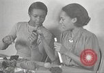 Immagine di Per donna giovane Associazione Cristiana New York United States USA, 1940, secondo 29 filmato di repertorio 65675063286