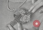 Immagine di Per donna giovane Associazione Cristiana New York United States USA, 1940, secondo 36 filmato di repertorio 65675063286