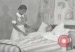 Immagine di Per donna giovane Associazione Cristiana New York United States USA, 1940, secondo 29 filmato di repertorio 65675063287