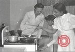 Immagine di Per donna giovane Associazione Cristiana New York United States USA, 1940, secondo 29 filmato di repertorio 65675063288
