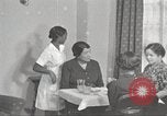 Immagine di Per donna giovane Associazione Cristiana New York United States USA, 1940, secondo 46 filmato di repertorio 65675063288