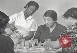 Immagine di Per donna giovane Associazione Cristiana New York United States USA, 1940, secondo 55 filmato di repertorio 65675063288