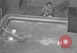 Immagine di Per donna giovane Associazione Cristiana New York United States USA, 1940, secondo 30 filmato di repertorio 65675063289
