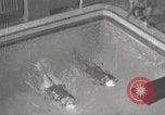 Immagine di Per donna giovane Associazione Cristiana New York United States USA, 1940, secondo 32 filmato di repertorio 65675063289