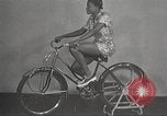 Immagine di Per donna giovane Associazione Cristiana New York United States USA, 1940, secondo 10 filmato di repertorio 65675063290
