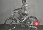Immagine di Per donna giovane Associazione Cristiana New York United States USA, 1940, secondo 11 filmato di repertorio 65675063290