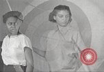 Immagine di Per donna giovane Associazione Cristiana New York United States USA, 1940, secondo 43 filmato di repertorio 65675063290