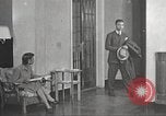 Immagine di Per donna giovane Associazione Cristiana New York United States USA, 1940, secondo 32 filmato di repertorio 65675063291