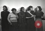 Immagine di Per donna giovane Associazione Cristiana New York United States USA, 1940, secondo 9 filmato di repertorio 65675063292