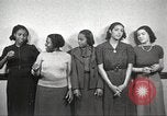 Immagine di Per donna giovane Associazione Cristiana New York United States USA, 1940, secondo 55 filmato di repertorio 65675063292