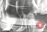 Immagine di Per donna giovane Associazione Cristiana Harlem New York City USA, 1940, secondo 51 filmato di repertorio 65675063293