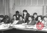 Immagine di Per donna giovane Associazione Cristiana Harlem New York City USA, 1940, secondo 1 filmato di repertorio 65675063294