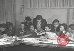 Immagine di Per donna giovane Associazione Cristiana Harlem New York City USA, 1940, secondo 8 filmato di repertorio 65675063294