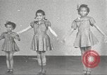 Immagine di Danza presso la Young Women's Christian Association Harlem New York City USA, 1940, secondo 21 filmato di repertorio 65675063295
