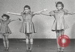 Immagine di Danza presso la Young Women's Christian Association Harlem New York City USA, 1940, secondo 22 filmato di repertorio 65675063295