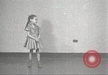 Immagine di Danza presso la Young Women's Christian Association Harlem New York City USA, 1940, secondo 41 filmato di repertorio 65675063295