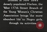 Immagine di Per donna giovane Associazione Cristiana Harlem New York City USA, 1940, secondo 1 filmato di repertorio 65675063296