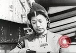 Immagine di Per donna giovane Associazione Cristiana Harlem New York City USA, 1940, secondo 19 filmato di repertorio 65675063296