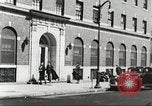 Immagine di Per donna giovane Associazione Cristiana Harlem New York City USA, 1940, secondo 56 filmato di repertorio 65675063296