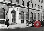 Immagine di Per donna giovane Associazione Cristiana Harlem New York City USA, 1940, secondo 57 filmato di repertorio 65675063296