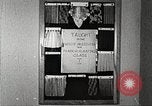 Immagine di Per donna giovane Associazione Cristiana Harlem New York City USA, 1940, secondo 11 filmato di repertorio 65675063297