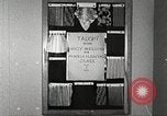 Immagine di Per donna giovane Associazione Cristiana Harlem New York City USA, 1940, secondo 16 filmato di repertorio 65675063297